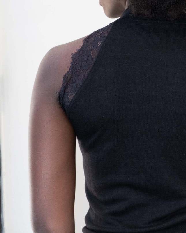 MAG8154 MAGLIA CON PIZZO NERO