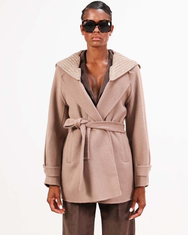 CAP0760 CAPPOTTO CORTO CON CAPPUCCIO CAMEL