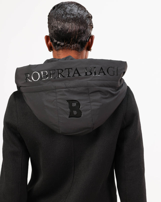 CAP0762 CAPPOTTO CON CAPPUCCIO LOGATO NERO