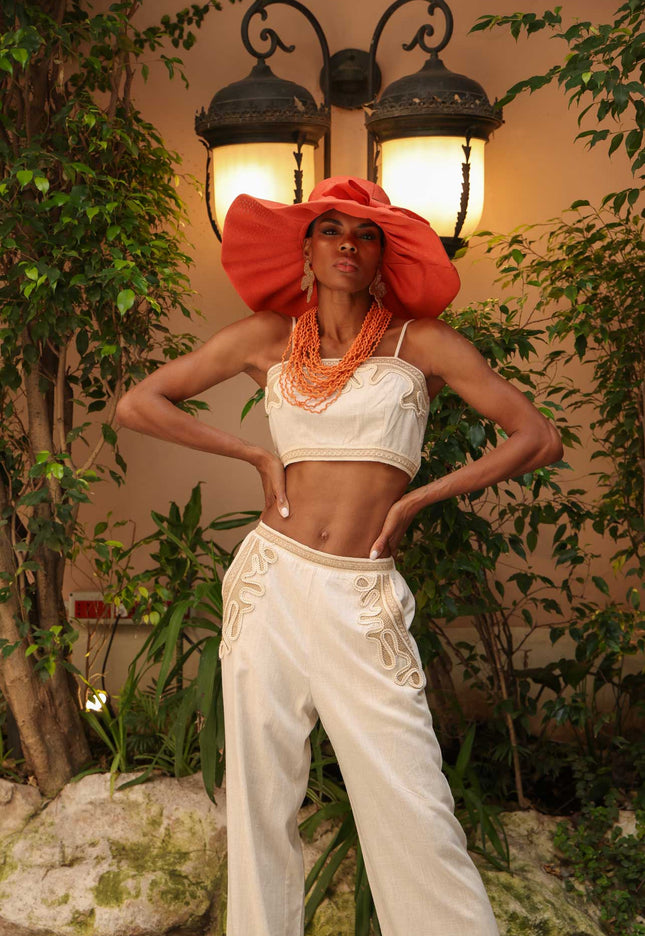 Complete crop top and pants in embroidered sand-colored linen