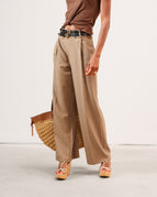 Taupe