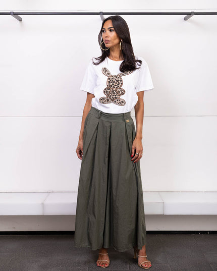 T-shirt nera con stampa bunny e dettagli grafici